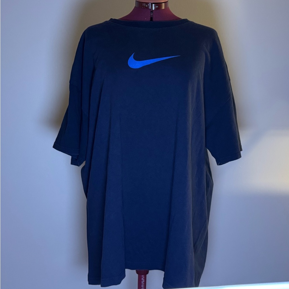 Vintage 2000’s Nike t-shirt blue Swoosh logo